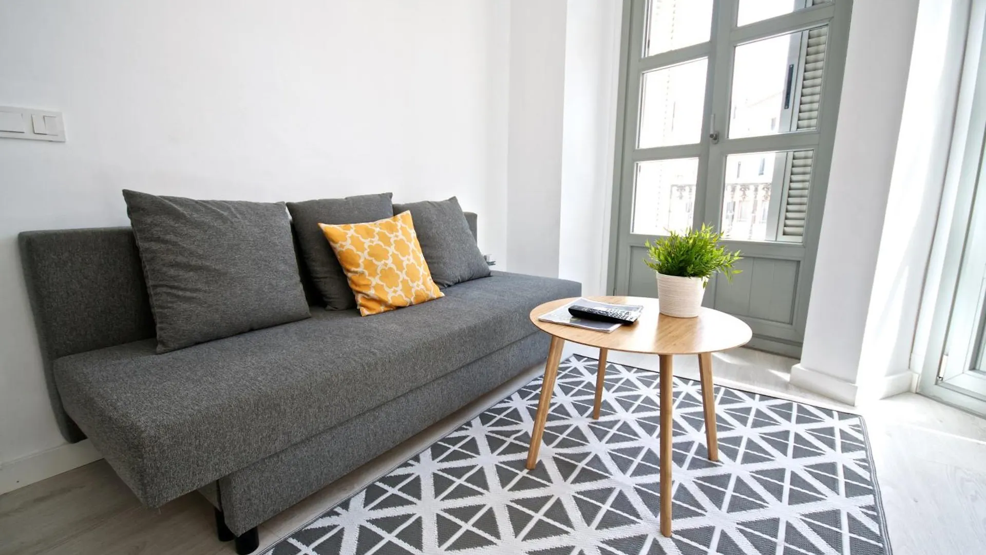 Apartamento Malagaurbanrooms - Scenic Flats